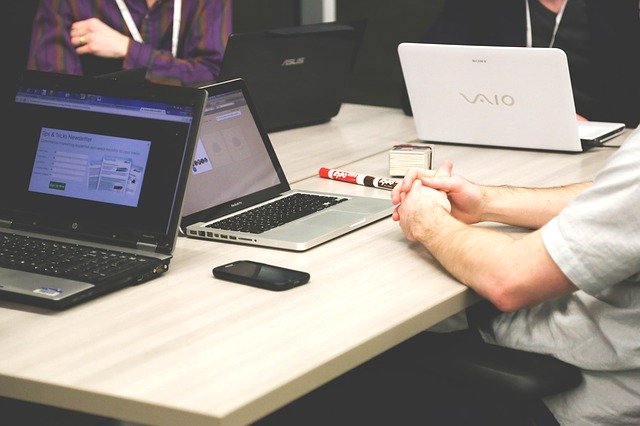 6 Lessons to KEEP your UNPAID Interns at Start-up